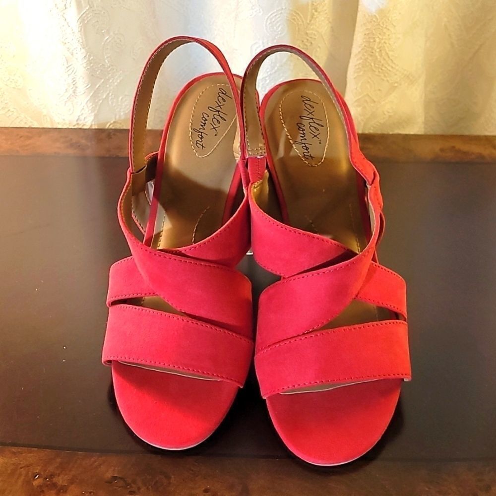 BRAND NEW DEXFLEX COMFORT CHUNKY HEEL SANDAL